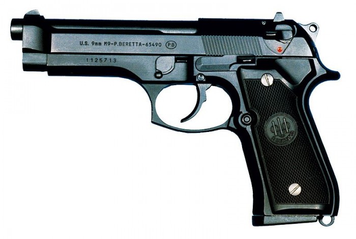 800px-M9-pistolet.jpg